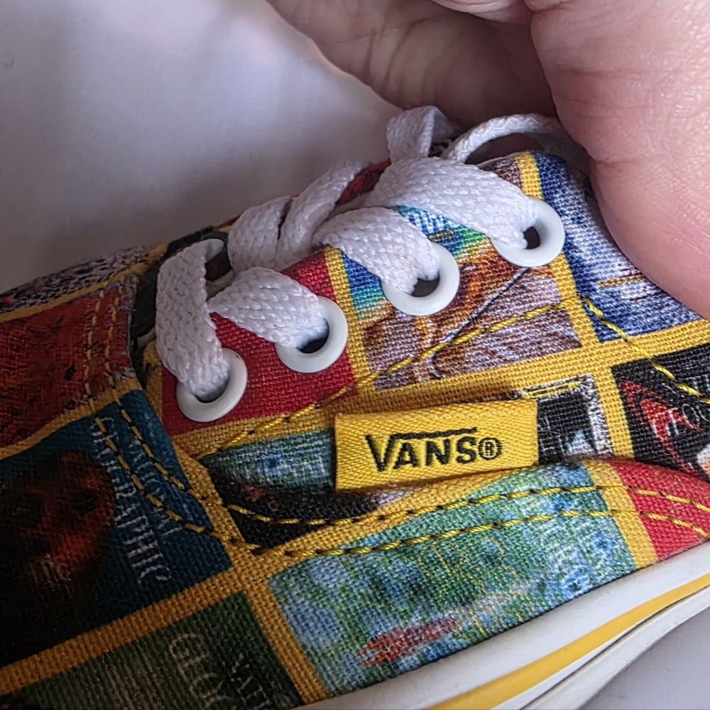 Vans X National Geographic Era Classic Covers Kids Canvas Sneakers In Size 2 - Picture 10 of 11